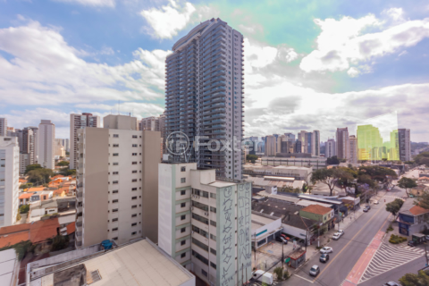 Image 10 - 947685