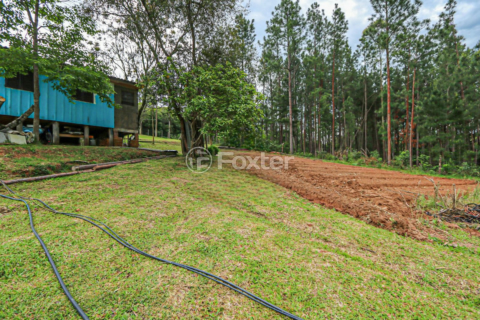 Image 4 - 947800