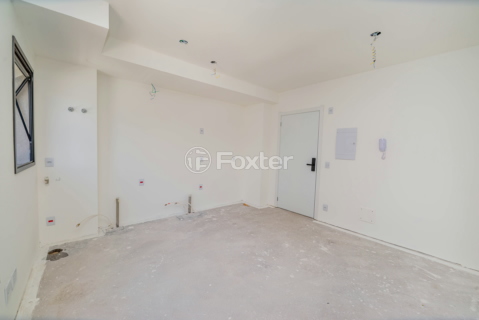Image 7 - 948504