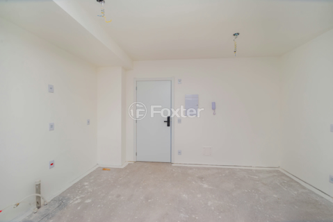Image 8 - 948504