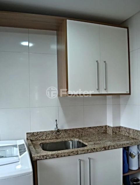Image 4 - 948734