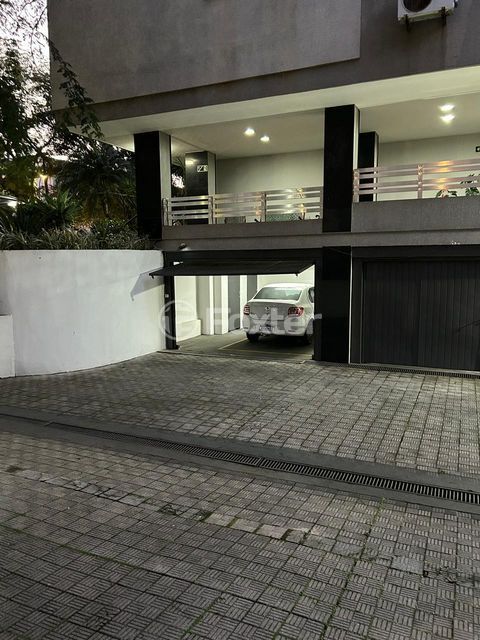Image 11 - 949173