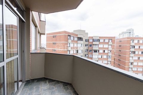 Image 3 - 950008
