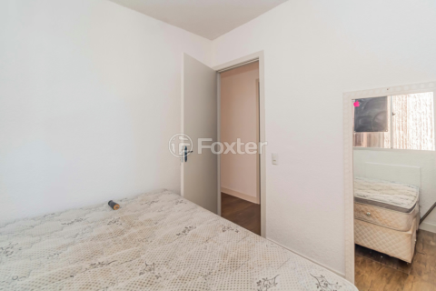 Image 7 - 950057
