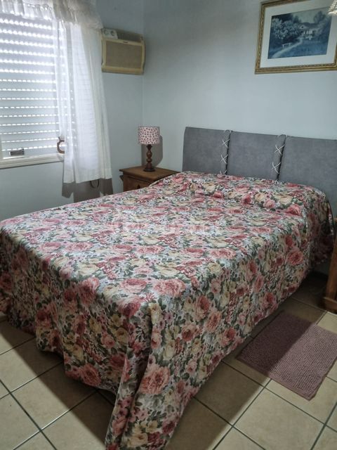 Image 5 - 950324
