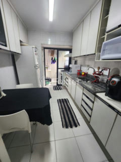 Image 3 - 950425