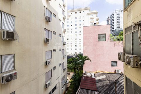Image 30 - 951059