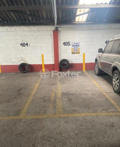 Image 4 - 951151
