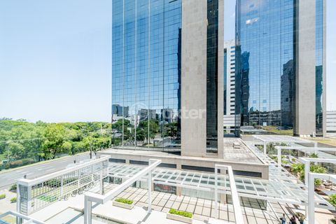Image 4 - 951305
