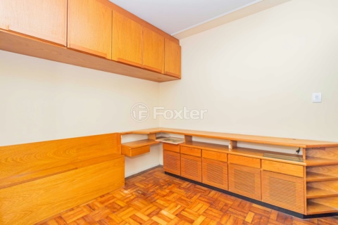 Image 7 - 953008