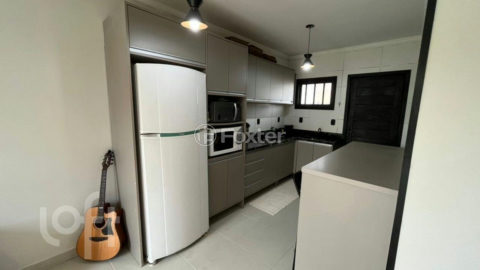 Image 34 - 953040