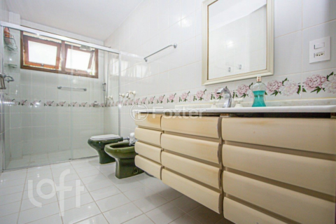 Image 36 - 953096