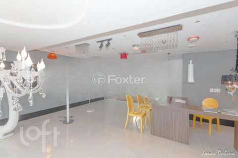 Image 4 - 953126