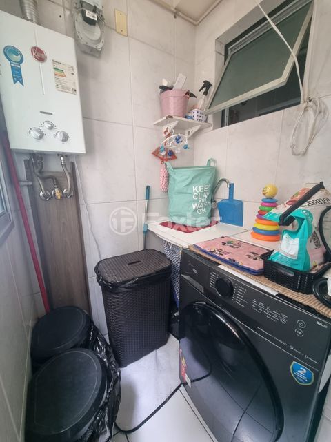 Image 10 - 953202