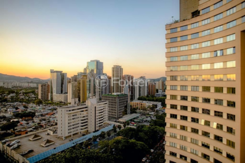 Image 8 - 953206