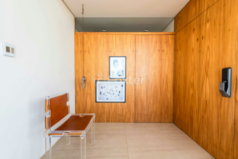 Image 36 - 953236