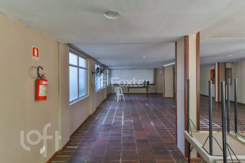 Image 37 - 953302