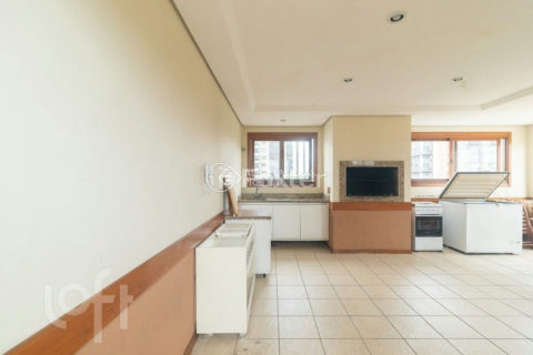 Image 27 - 953328