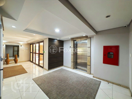 Image 39 - 953384