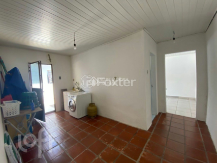Image 34 - 953418