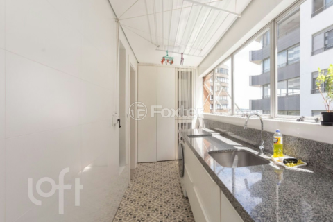 Image 31 - 953467