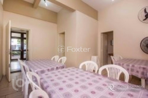 Image 34 - 953584