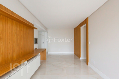 Image 5 - 953587