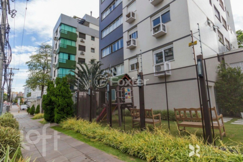 Image 38 - 953605