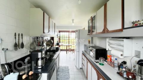 Image 10 - 953607