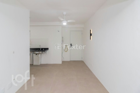 Image 4 - 953646