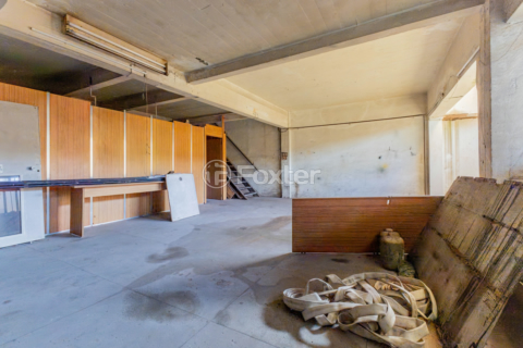 Image 30 - 953696