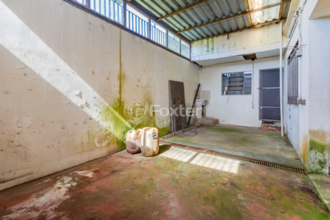 Image 35 - 953696