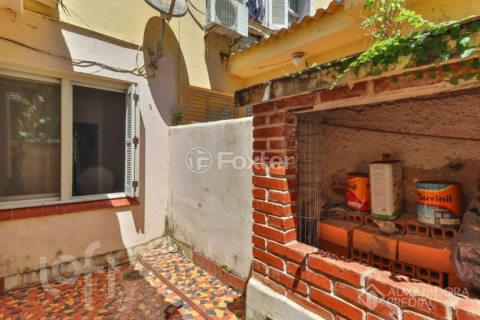 Image 32 - 953700