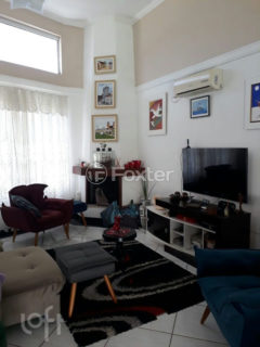 Image 21 - 953753