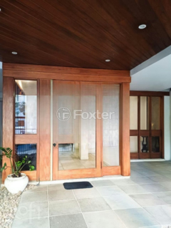 Image 21 - 953812