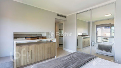 Image 21 - 953815