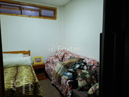 Image 10 - 953858