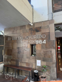 Image 1 - 954077