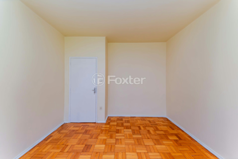 Image 31 - 954136
