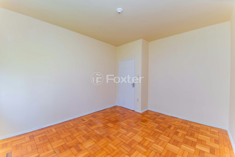 Image 30 - 954136