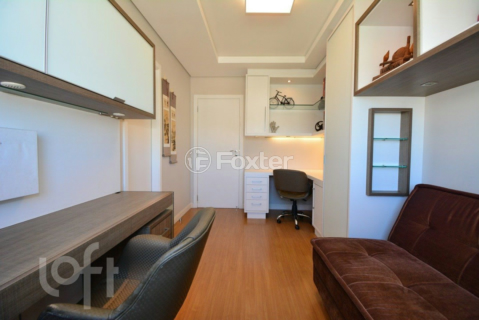 Image 15 - 954156