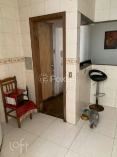 Image 4 - 954237