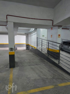 Image 21 - 954385