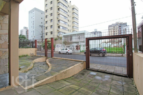 Image 16 - 954416
