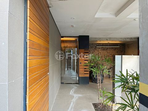 Image 17 - 954562