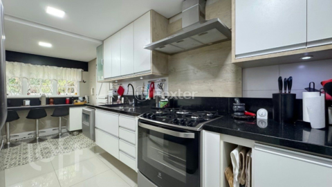 Image 7 - 954617