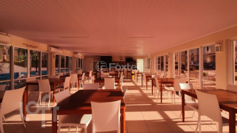 Image 7 - 954706