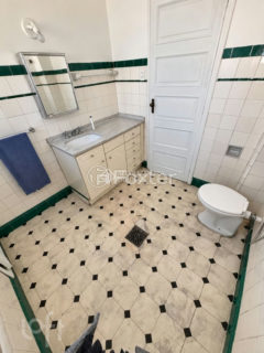 Image 3 - 954947