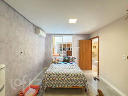 Image 39 - 955468