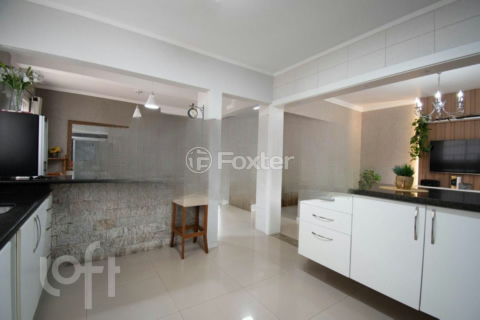 Image 4 - 955710